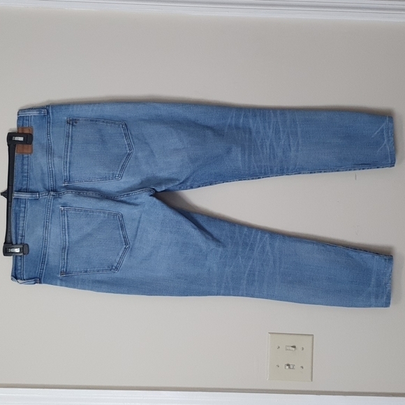 Madewell 9" High-Rise Skinny Distressed Jeans - Picture 12 of 12